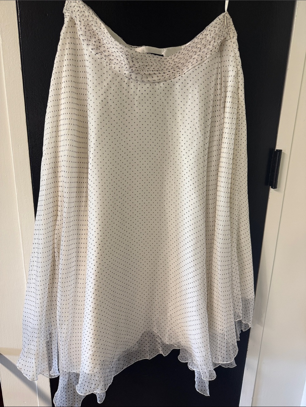 Spenser Jeremy white midi skirt black polka dot pattern and a hidden side zipper